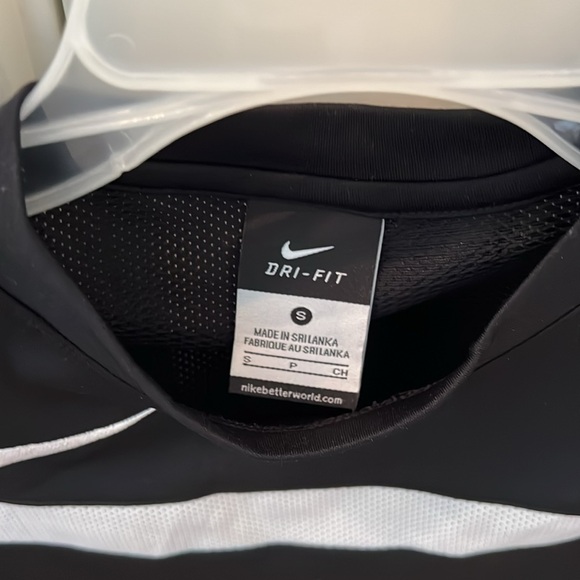 Nike dri fit t shirt size S - Picture 2 of 5